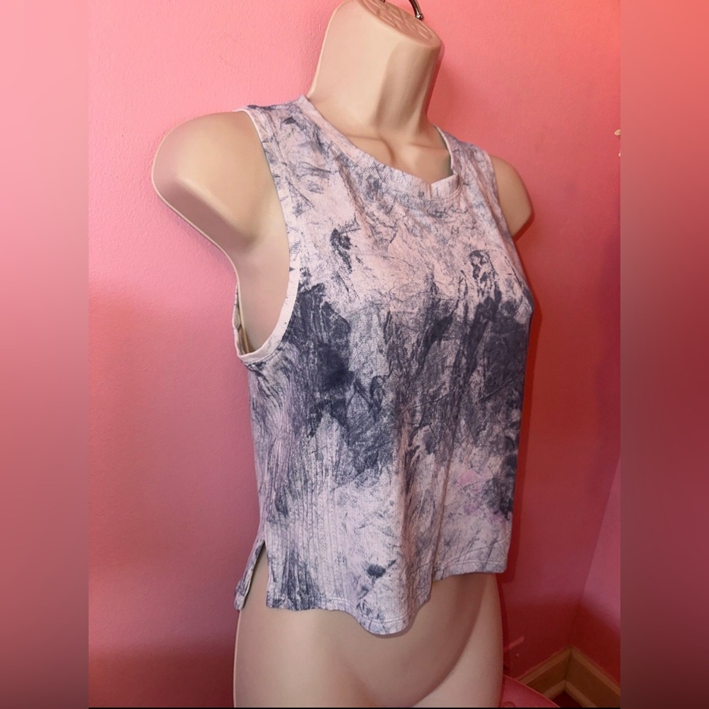 lululemon athletica Train To Be Tank Size 4